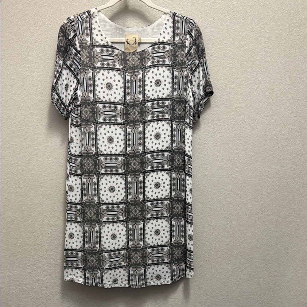 Geometric Patterned Women's Top